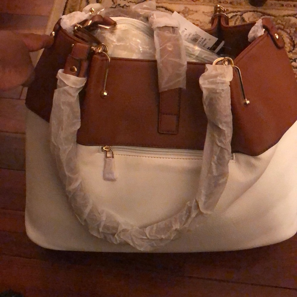 Carry All - Picture 2 of 6